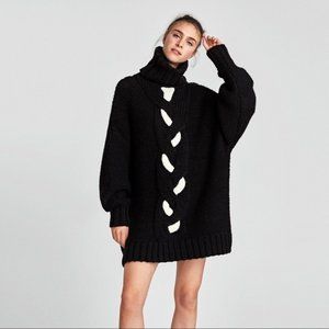 EUC Zara black & white oversize cable knit sweater